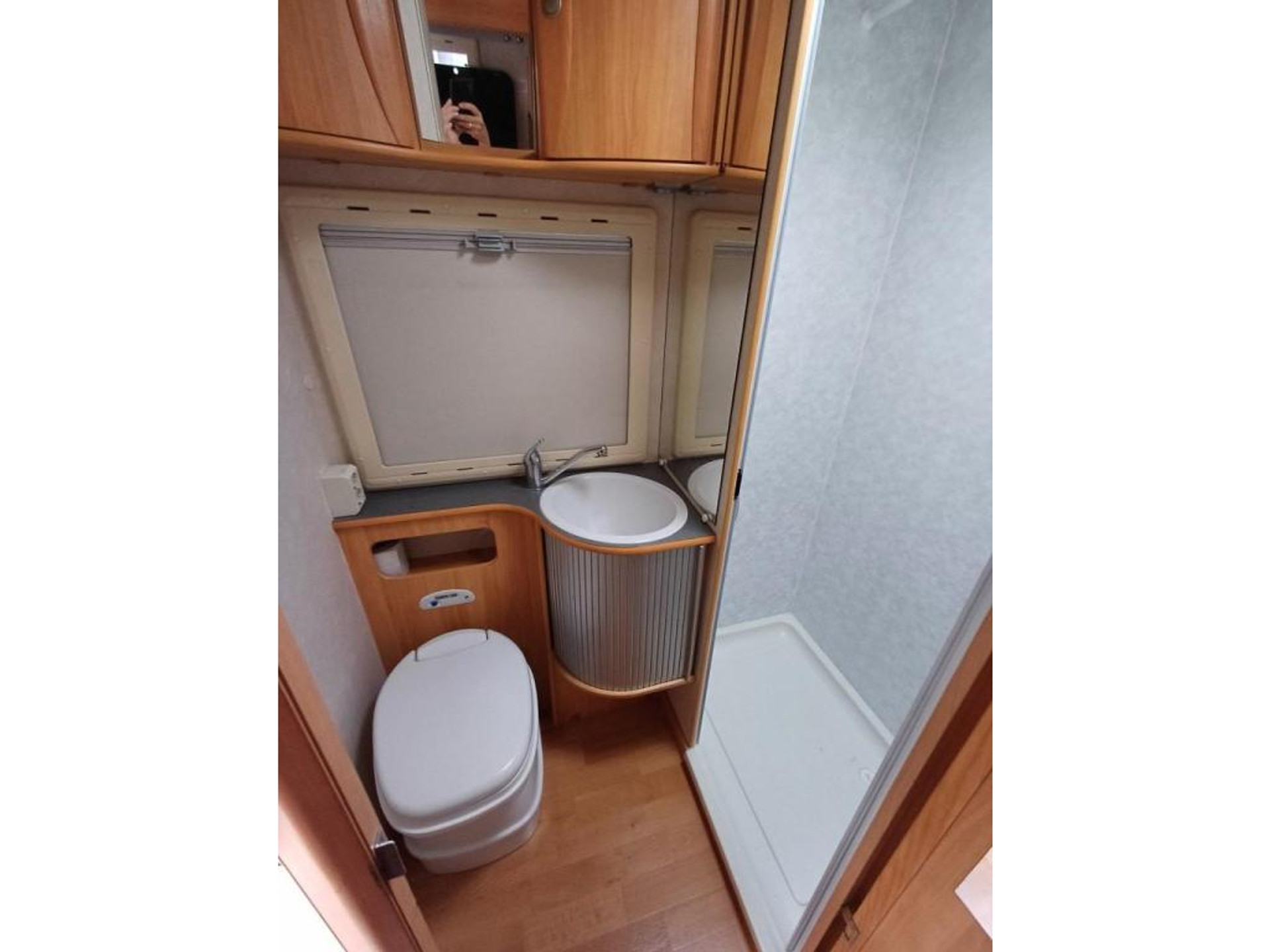 39950382-14.jpg