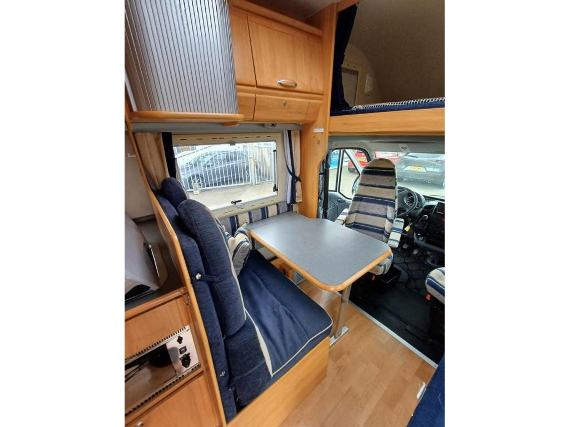 39950382-7.jpg