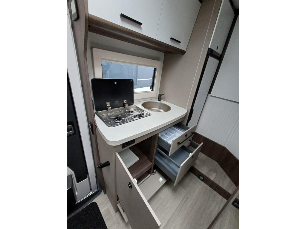 47975789-11.jpg